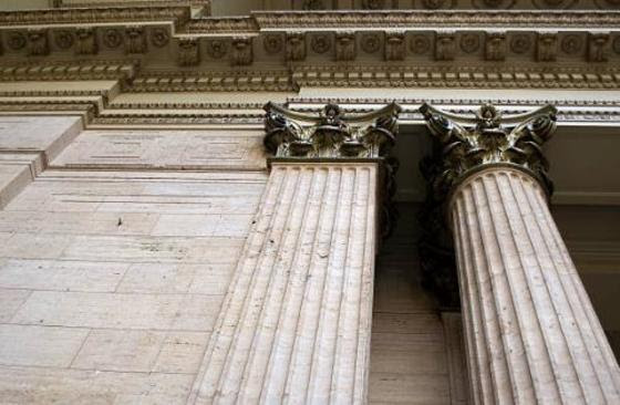 greek columns